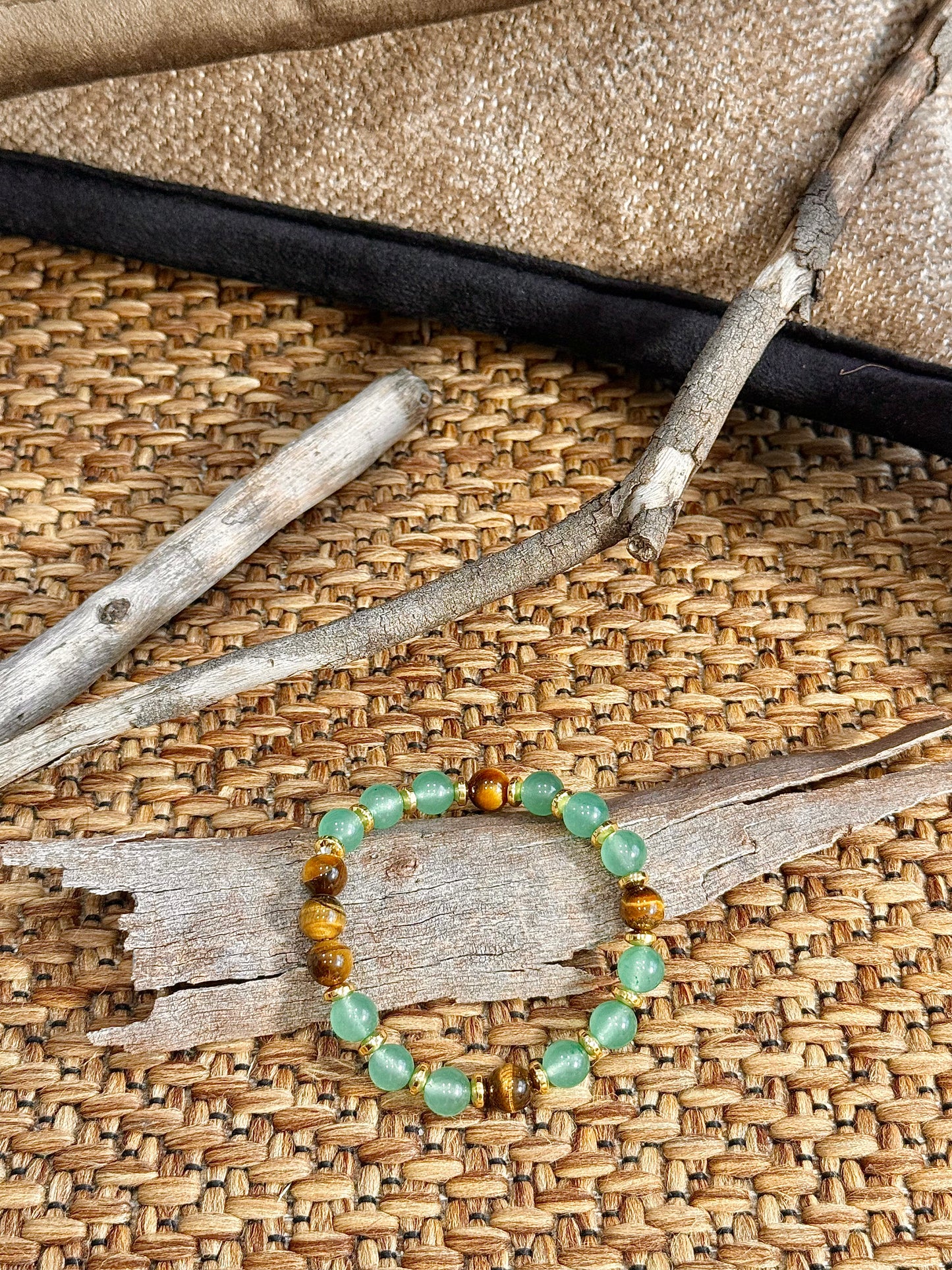 Steady Bloom Crystal Bracelet